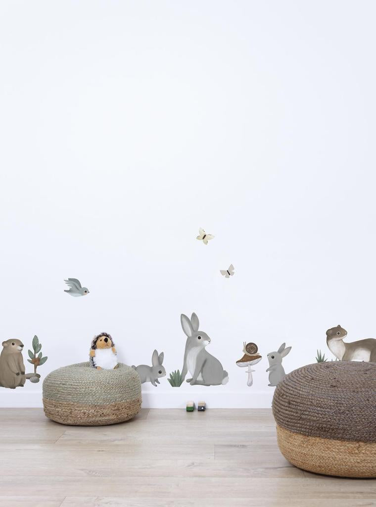 Organische muurstickers met zachte kleuren en illustraties van bergdieren, konijnen en vogels, ideaal voor een veilig en. - Default Title - Muursticker | Kharu Mountain Animals - bergdieren, bomen, boom, Kharu, Konijnen, lilipinso, Muursticker, vliesbehang - Casa Mini