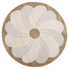 Rond vloerkleed met groot bloemmotief in zachte beige en witte tinten, kindvriendelijk ontwerp, veilige en duurzame. - Default Title - bloem, bloemen, bloemen en bladeren, elsa, nattiot, rond, Vloerkleed - Elsa Vloerkleed Nattiot - Casa Mini