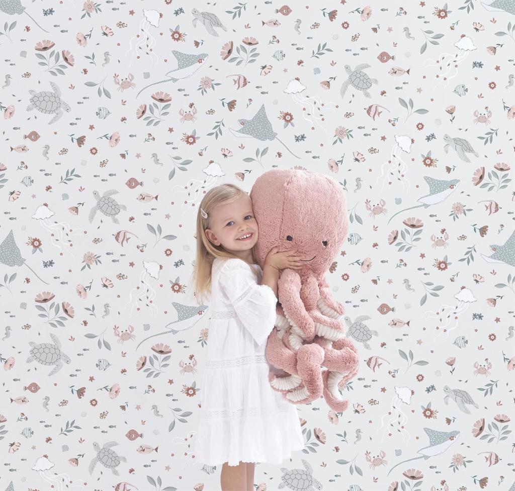 Zacht pastelkleurig behang met organisch zeelevenmotief in kindvriendelijke kleuren, ideaal voor veilig kinderinterieur en. - Default Title - Ocean Field | Lilipinso - behang, lilipinso, vliesbehang - Casa Mini