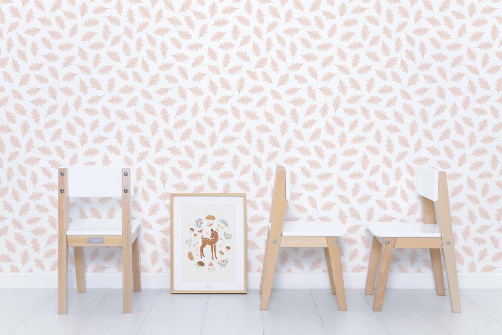 Kinderkamerposter Bambi met zachte bruine en beige tinten, afgebeeld met bloemen, bladeren en een lieveheersbeestje,. - Poster Bambi | Lilipinso - Default Title - bambi, bloemen en bladeren, hert, Jöro, kinderkamer, lieveheersbeestje, lilipinso - Casa Mini
