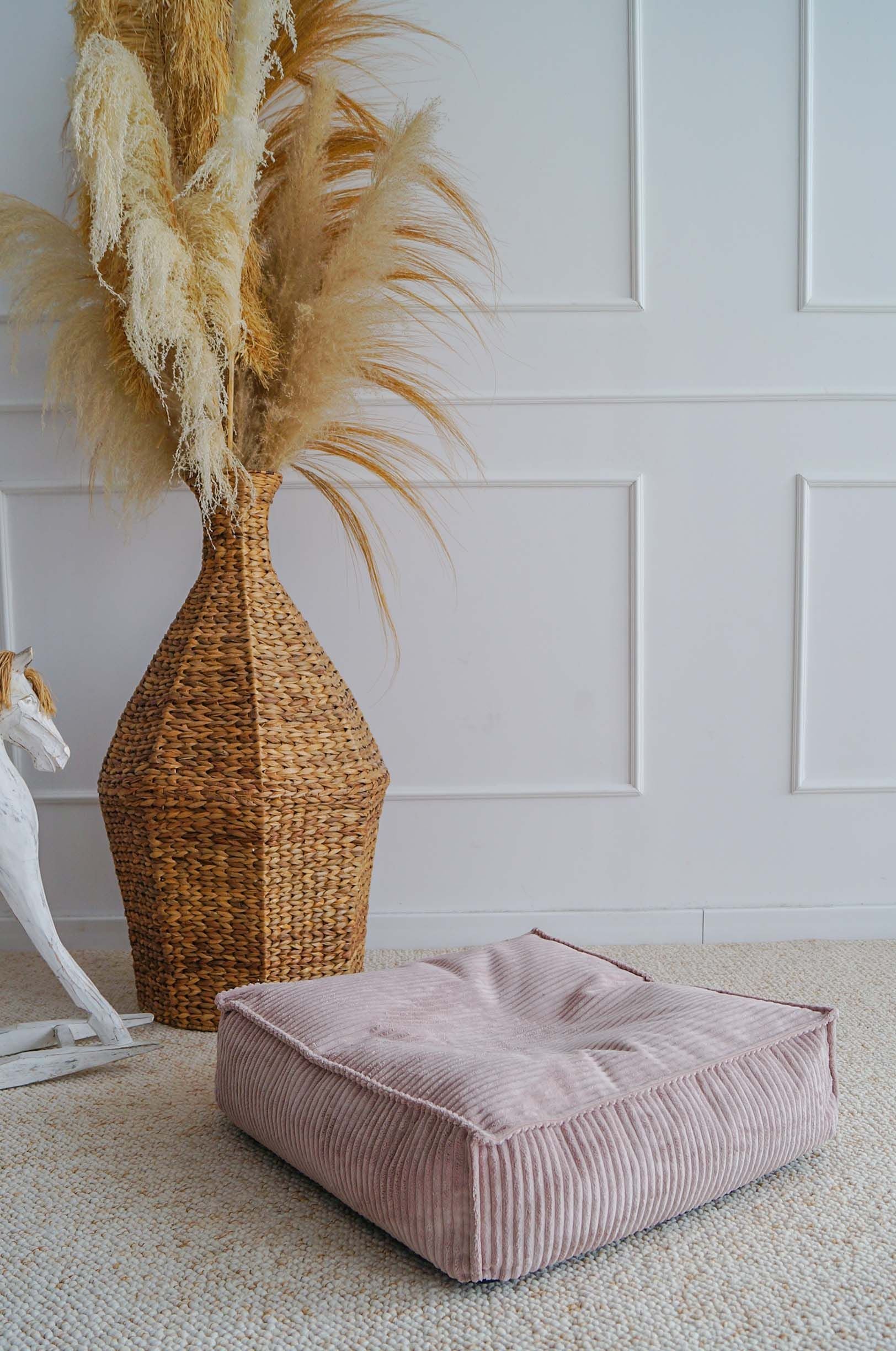 Vierkante kinderkamer poef in zachte roze rib velvet stof, kindvriendelijk en veilig met kwaliteit en lange levensduur,. - Default Title - kinderpoef, pink, poef, Velvet, vierkant - Kinderpoef Rib Velvet Pink - Casa Mini