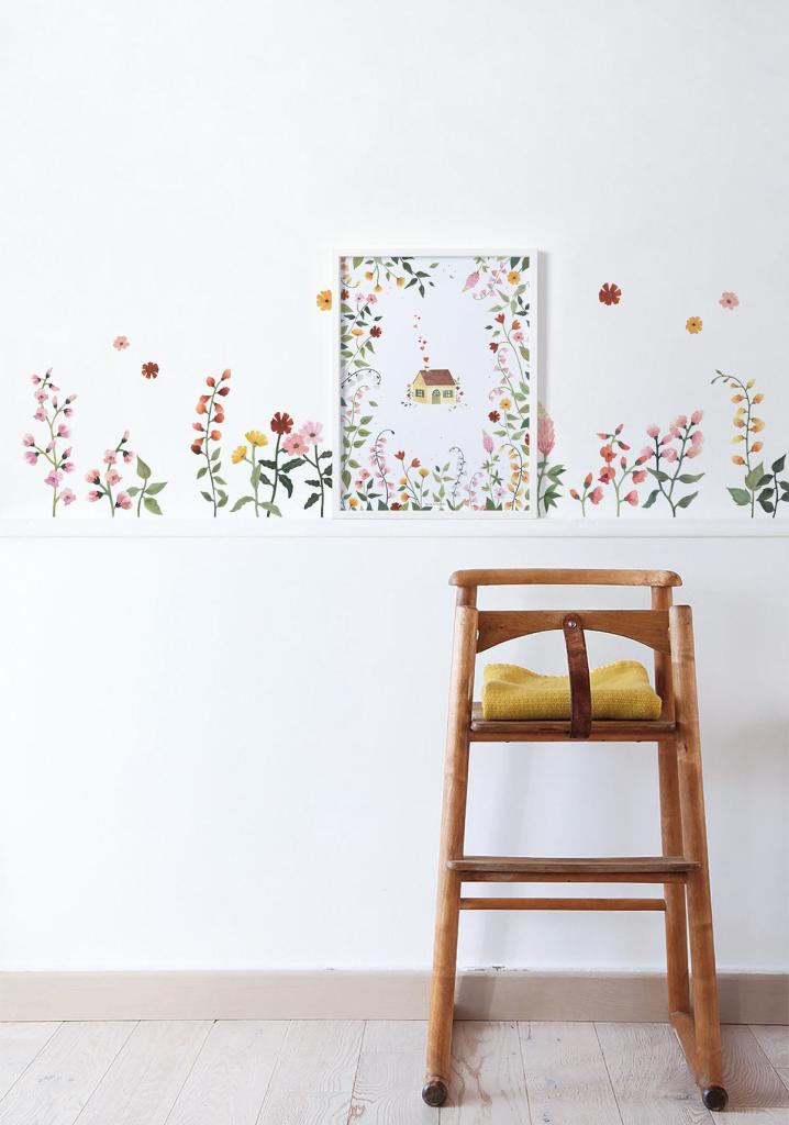 Organische muurstickers met kleurrijke bloemen en bladeren verspreid langs witte muur, kindvriendelijk en multifunctioneel,. - Muursticker | Pretty Flower - Default Title - bloemen, bloemen en bladeren, kinderkamer, lilipinso, Muursticker, vliesbehang - Casa Mini