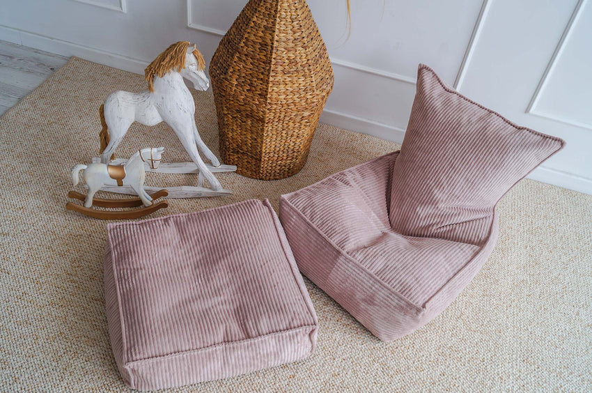 Roze ribfluwelen beanbag met zachte, kindvriendelijke stof en stevige vulling, ideaal voor de kinderkamer, combineert. - Default Title - beanbag, pink, Velvet, zitzak - Beanbag Rib Velvet Pink - Casa Mini