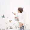 Kleurrijke muurstickers van zeedieren zoals octopus, schildpad en vissen op een witte muur, veilig en kindvriendelijk. - Muursticker | Marine Animals - Default Title - kinderkamer, lilipinso, lotan, Muursticker, octopus, onderwater, onderwater wereld, schildpad - Casa Mini