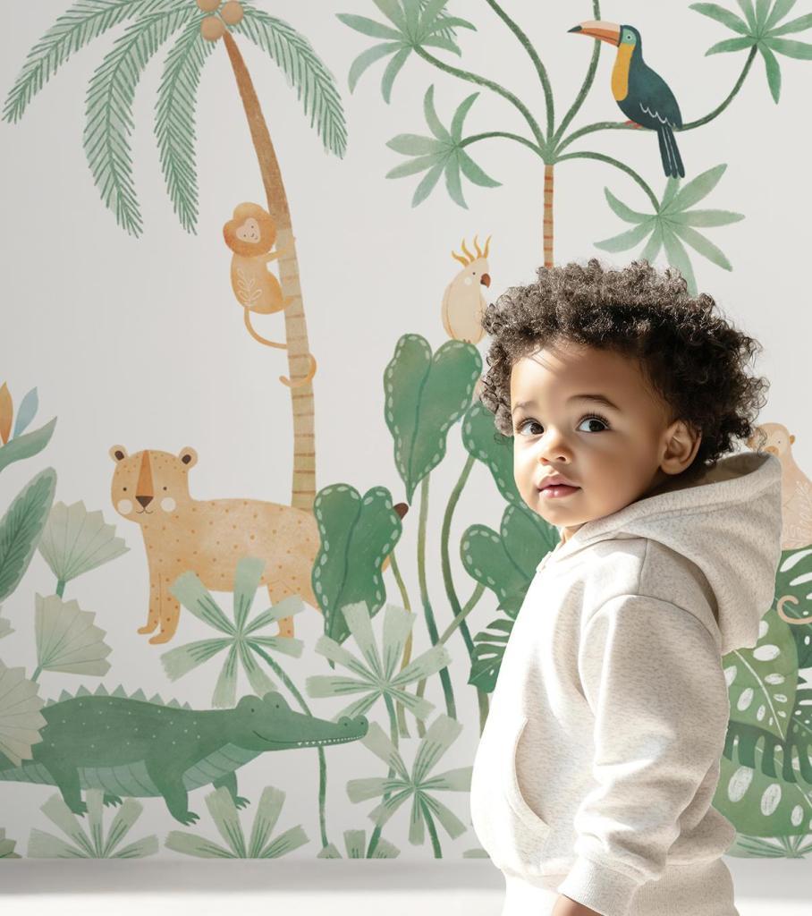 Organisch junglebehang voor kinderkamer met kindvriendelijke illustraties van apen, luipaard en tropische planten in zachte. - 2.48 M x 4 M - Jungle behangwand | Lilipinso - apen, behang, behangpaneel, jungle, kinderkamer, kinderkamer behang, lilipinso, Yatsuni - Casa Mini